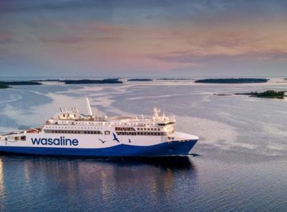 Wasaline Aurora Botnia -alus merellä.
