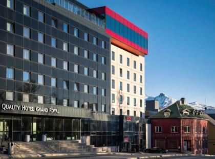 Quality Hotel Grand Royalin julkisivu.