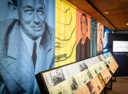 Finlandia-näyttelyssä Aaltojen kuvat.