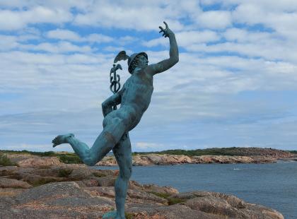 Källskär - pronssipatsas kalliolla ja meri