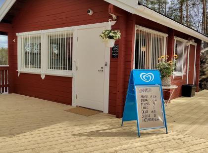 Lietveden punainen kioskirakennus