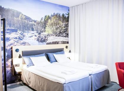 Hotelli Ullaredin huone.