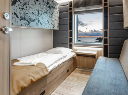 Standard ikkunallinen hytti