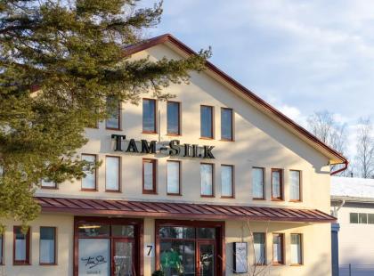 Tam Silkin tehtaanmyymälä.